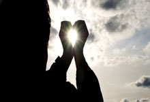 [高尔夫]圆石滩配对赛斯塔卡次轮领先 小麦T13舍夫勒T20.